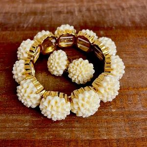 Vintage Talbots Chrysanthemum Bracelet and Earrings set